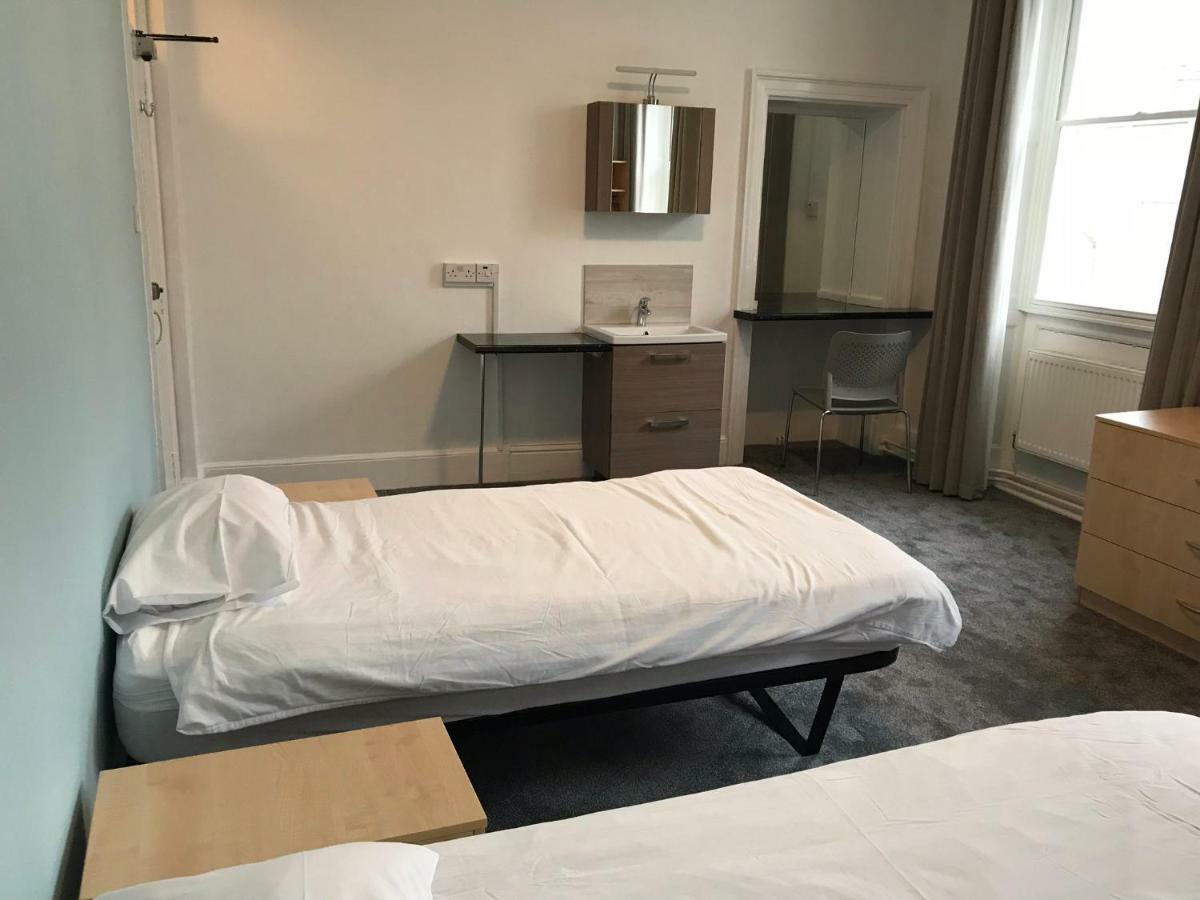 Number 6 Hotel Cheltenham Ngoại thất bức ảnh
